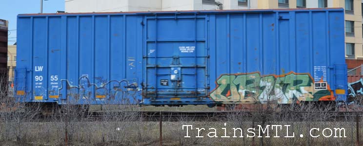 Car/wagon LW9055 right side / coté droit